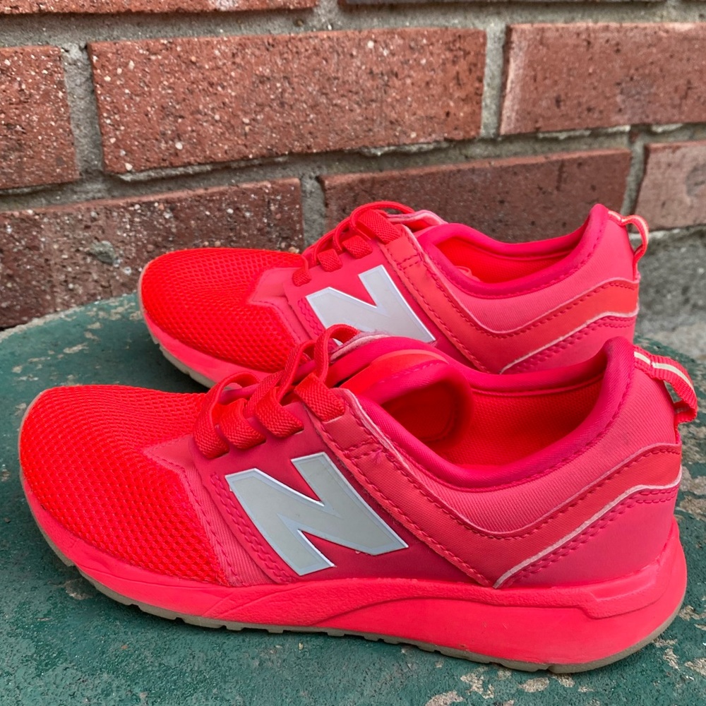 SOLDNew balance sneakers